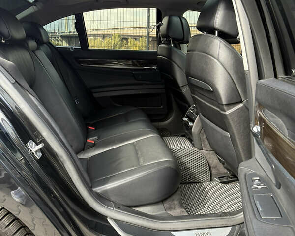 Черный БМВ 7 Серия, объемом двигателя 2.98 л и пробегом 250 тыс. км за 13500 $, фото 17 на Automoto.ua