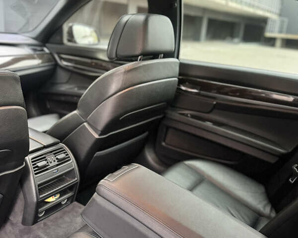 Черный БМВ 7 Серия, объемом двигателя 2.99 л и пробегом 278 тыс. км за 17500 $, фото 15 на Automoto.ua