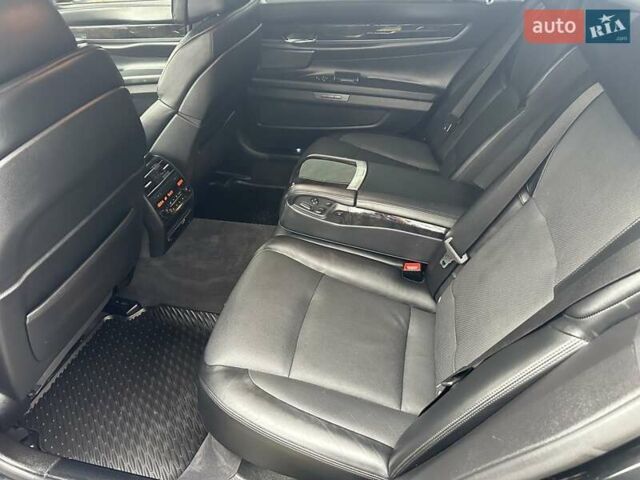 Черный БМВ 7 Серия, объемом двигателя 4.39 л и пробегом 170 тыс. км за 16800 $, фото 13 на Automoto.ua