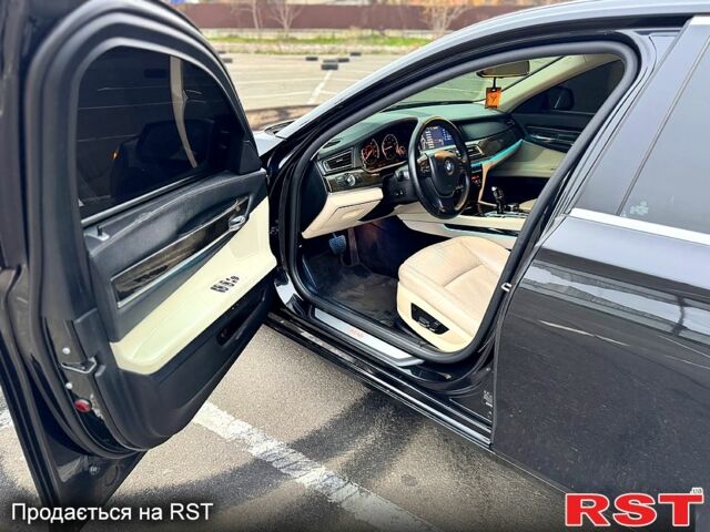 Чорний БМВ 7 Серія, об'ємом двигуна 3 л та пробігом 200 тис. км за 12400 $, фото 8 на Automoto.ua