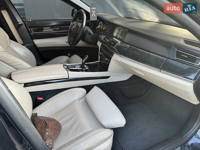 Черный БМВ 7 Серия, объемом двигателя 4.39 л и пробегом 275 тыс. км за 12800 $, фото 32 на Automoto.ua
