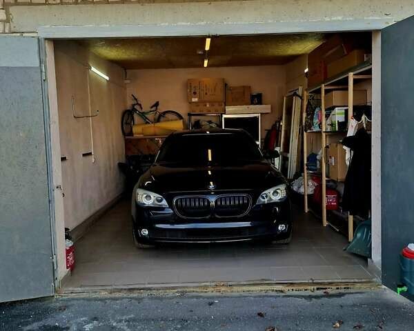 Черный БМВ 7 Серия, объемом двигателя 2.99 л и пробегом 270 тыс. км за 16000 $, фото 20 на Automoto.ua