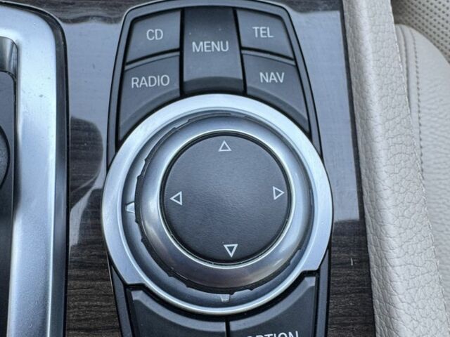 Черный БМВ 7 Серия, объемом двигателя 4.4 л и пробегом 80 тыс. км за 19333 $, фото 20 на Automoto.ua