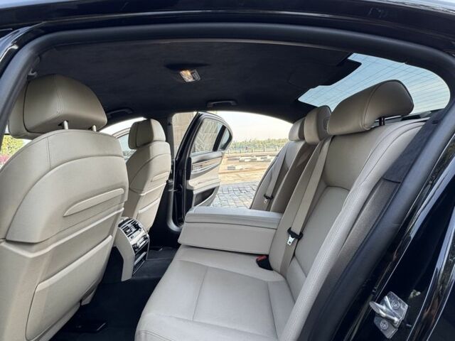 Черный БМВ 7 Серия, объемом двигателя 4.4 л и пробегом 80 тыс. км за 19333 $, фото 16 на Automoto.ua