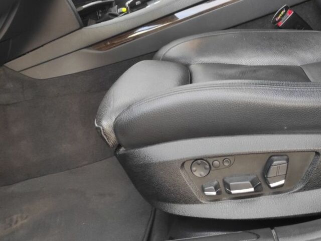 Черный БМВ 7 Серия, объемом двигателя 3 л и пробегом 210 тыс. км за 18500 $, фото 7 на Automoto.ua