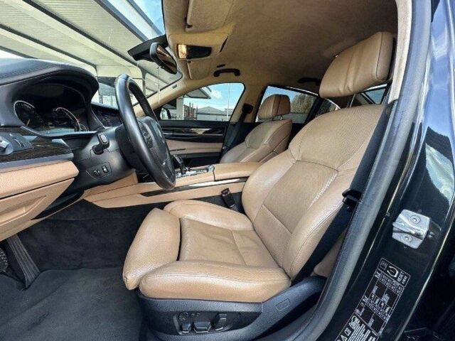 Черный БМВ 7 Серия, объемом двигателя 0 л и пробегом 180 тыс. км за 15500 $, фото 8 на Automoto.ua