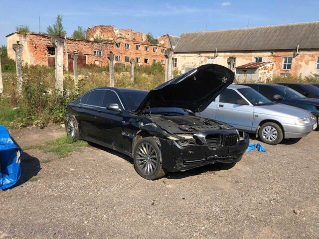 Чорний БМВ 7 Серія, об'ємом двигуна 3 л та пробігом 250 тис. км за 8678 $, фото 9 на Automoto.ua