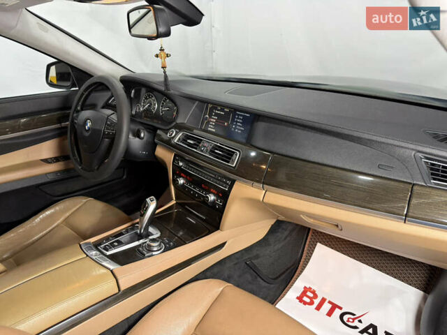 Черный БМВ 7 Серия, объемом двигателя 3 л и пробегом 200 тыс. км за 11200 $, фото 35 на Automoto.ua