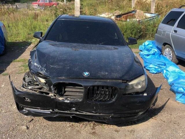 Чорний БМВ 7 Серія, об'ємом двигуна 3 л та пробігом 250 тис. км за 8678 $, фото 14 на Automoto.ua