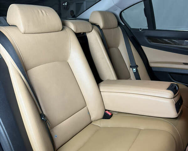 Черный БМВ 7 Серия, объемом двигателя 3 л и пробегом 200 тыс. км за 11200 $, фото 37 на Automoto.ua