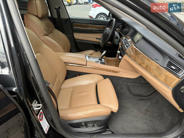 Черный БМВ 7 Серия, объемом двигателя 3 л и пробегом 207 тыс. км за 15900 $, фото 26 на Automoto.ua