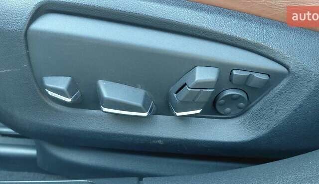 Чорний БМВ 7 Серія, об'ємом двигуна 2.99 л та пробігом 172 тис. км за 20999 $, фото 22 на Automoto.ua