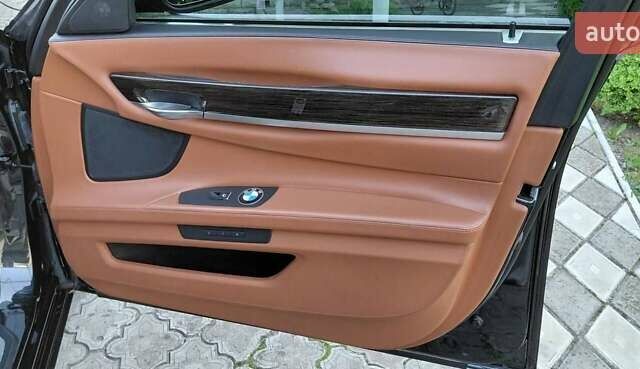 Чорний БМВ 7 Серія, об'ємом двигуна 2.99 л та пробігом 172 тис. км за 20999 $, фото 15 на Automoto.ua