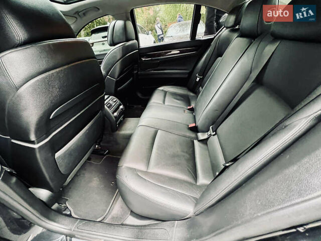 Черный БМВ 7 Серия, объемом двигателя 3 л и пробегом 210 тыс. км за 13200 $, фото 2 на Automoto.ua