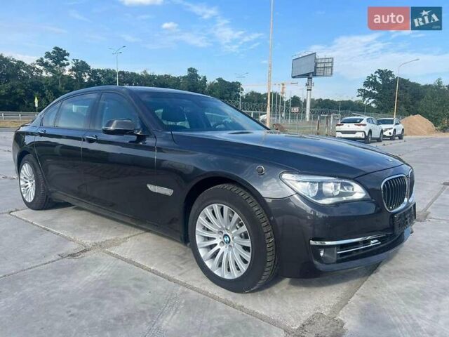 Черный БМВ 7 Серия, объемом двигателя 0 л и пробегом 21 тыс. км за 140473 $, фото 3 на Automoto.ua