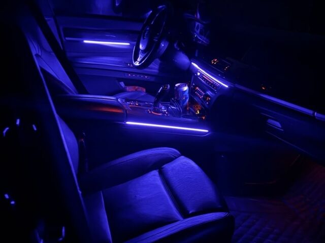 Черный БМВ 7 Серия, объемом двигателя 3 л и пробегом 240 тыс. км за 15500 $, фото 8 на Automoto.ua