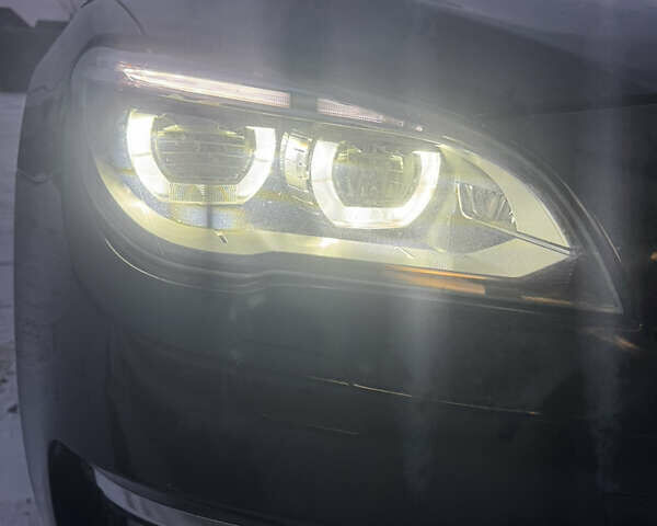 Черный БМВ 7 Серия, объемом двигателя 2.99 л и пробегом 270 тыс. км за 17999 $, фото 12 на Automoto.ua