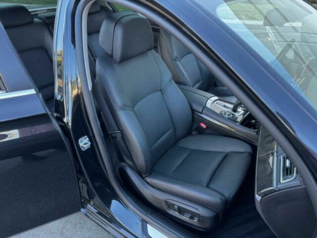 Черный БМВ 7 Серия, объемом двигателя 3 л и пробегом 83 тыс. км за 4300 $, фото 8 на Automoto.ua