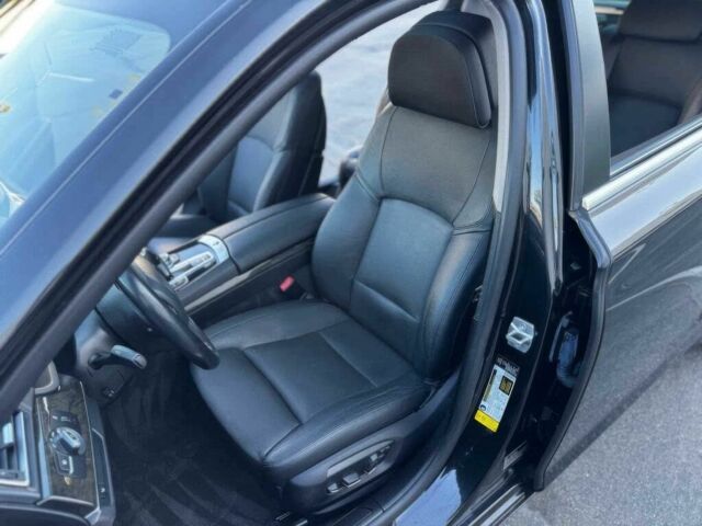 Черный БМВ 7 Серия, объемом двигателя 3 л и пробегом 83 тыс. км за 4300 $, фото 9 на Automoto.ua