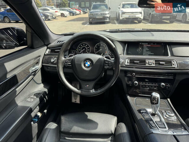 Черный БМВ 7 Серия, объемом двигателя 2.98 л и пробегом 281 тыс. км за 17777 $, фото 16 на Automoto.ua