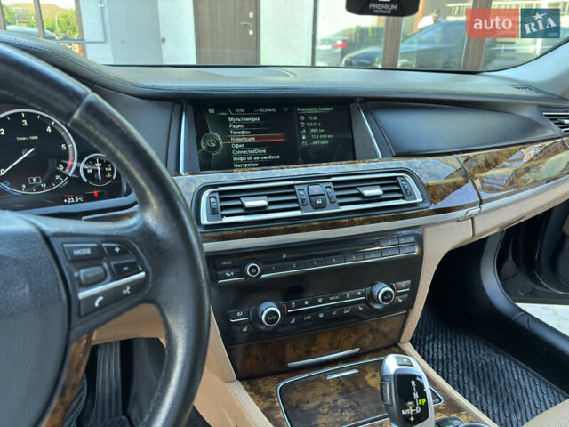 Черный БМВ 7 Серия, объемом двигателя 3 л и пробегом 196 тыс. км за 18600 $, фото 20 на Automoto.ua