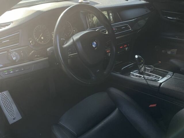 Чорний БМВ 7 Серія, об'ємом двигуна 3 л та пробігом 130 тис. км за 18500 $, фото 5 на Automoto.ua