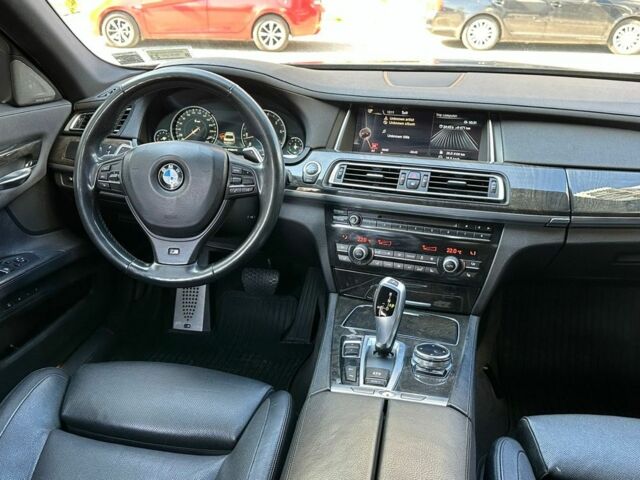 Черный БМВ 7 Серия, объемом двигателя 3 л и пробегом 250 тыс. км за 14000 $, фото 20 на Automoto.ua