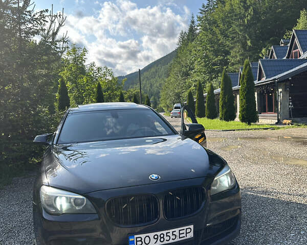 Черный БМВ 7 Серия, объемом двигателя 3 л и пробегом 240 тыс. км за 13500 $, фото 6 на Automoto.ua
