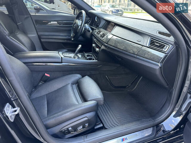 Черный БМВ 7 Серия, объемом двигателя 2.98 л и пробегом 250 тыс. км за 16800 $, фото 12 на Automoto.ua