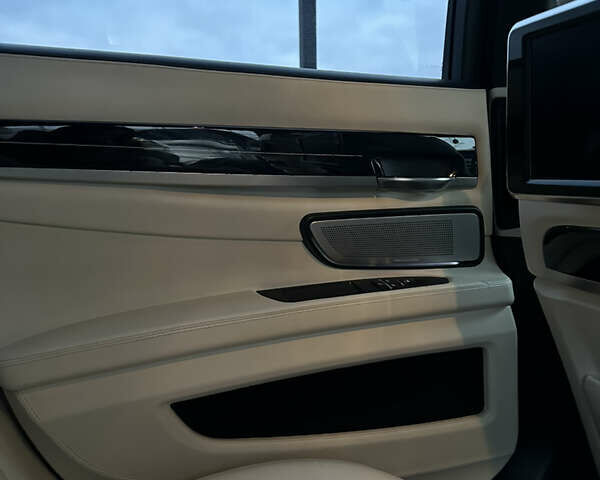 Черный БМВ 7 Серия, объемом двигателя 2.99 л и пробегом 275 тыс. км за 23500 $, фото 35 на Automoto.ua