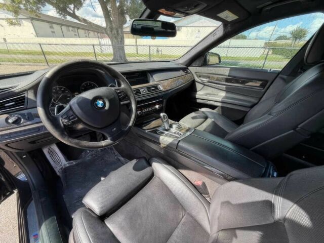 Черный БМВ 7 Серия, объемом двигателя 3 л и пробегом 80 тыс. км за 4400 $, фото 8 на Automoto.ua