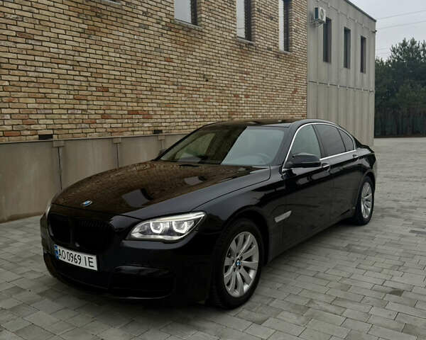 Черный БМВ 7 Серия, объемом двигателя 2.99 л и пробегом 242 тыс. км за 22000 $, фото 2 на Automoto.ua