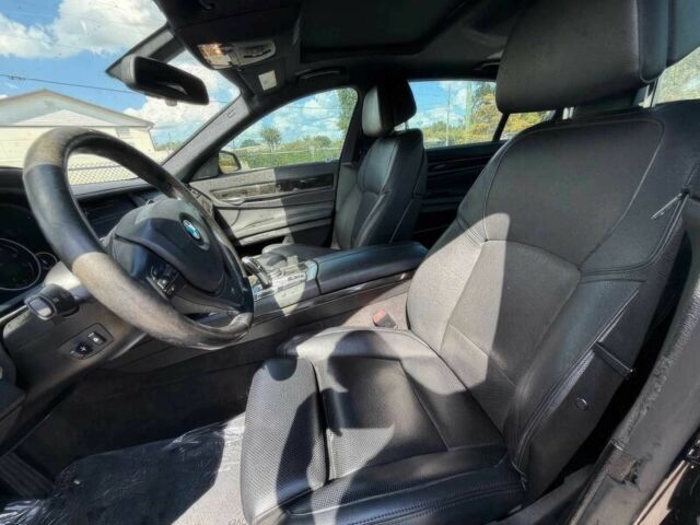 Черный БМВ 7 Серия, объемом двигателя 3 л и пробегом 80 тыс. км за 4400 $, фото 7 на Automoto.ua