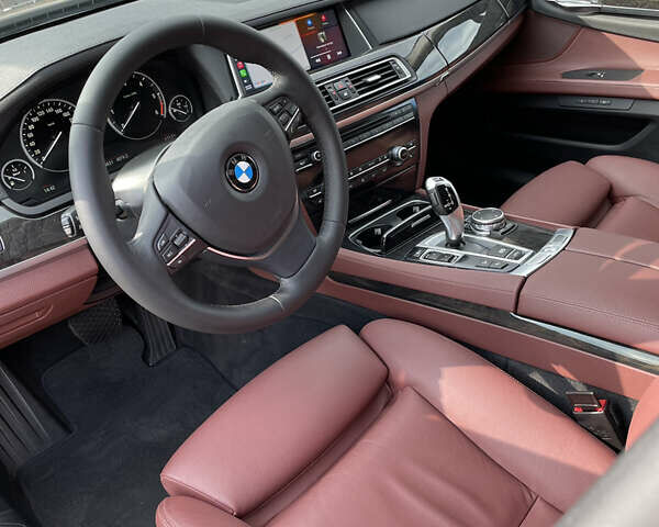 Черный БМВ 7 Серия, объемом двигателя 2.99 л и пробегом 188 тыс. км за 29999 $, фото 13 на Automoto.ua