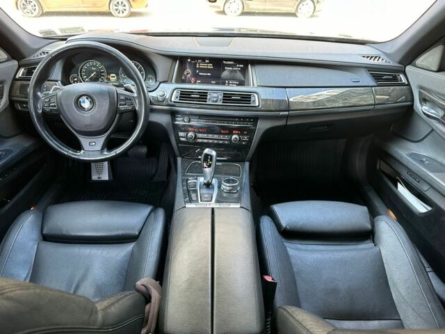 Черный БМВ 7 Серия, объемом двигателя 3 л и пробегом 250 тыс. км за 14000 $, фото 21 на Automoto.ua