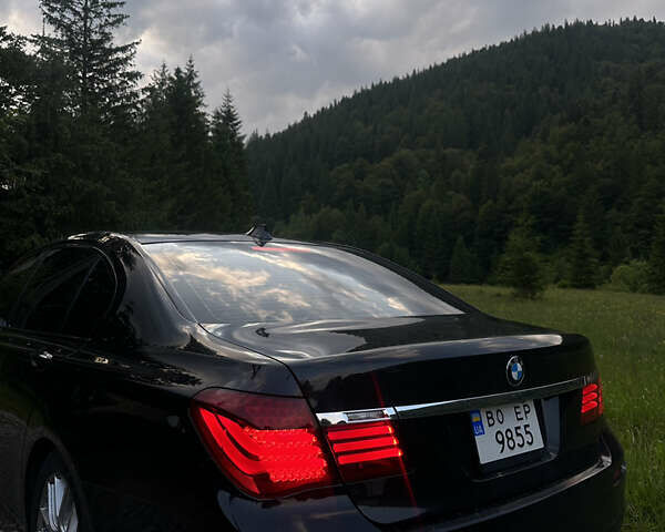 Черный БМВ 7 Серия, объемом двигателя 3 л и пробегом 240 тыс. км за 13500 $, фото 5 на Automoto.ua