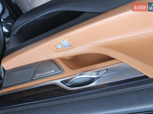 БМВ 7 Серия 2015 в Днепре (Днепропетровске) на Automoto.ua Черный БМВ 7 Серия, объемом двигателя 2.99 л и пробегом 170 тыс. км за 37500 $, фото 19 на Automoto.ua