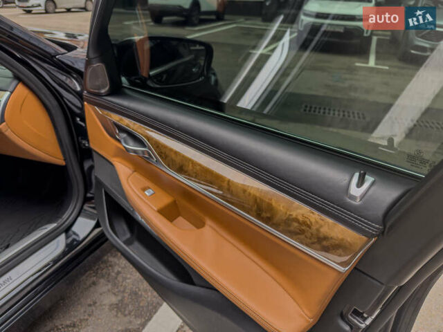 Черный БМВ 7 Серия, объемом двигателя 4.4 л и пробегом 185 тыс. км за 24700 $, фото 39 на Automoto.ua
