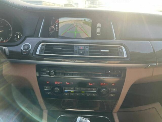 Черный БМВ 7 Серия, объемом двигателя 4.4 л и пробегом 80 тыс. км за 6150 $, фото 8 на Automoto.ua