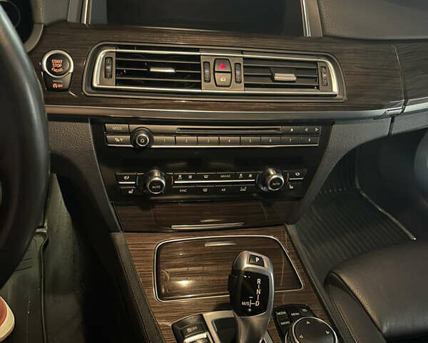 Черный БМВ 7 Серия, объемом двигателя 2.99 л и пробегом 172 тыс. км за 26900 $, фото 5 на Automoto.ua