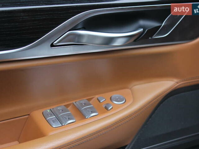 БМВ 7 Серия 2015 в Днепре (Днепропетровске) на Automoto.ua Черный БМВ 7 Серия, объемом двигателя 2.99 л и пробегом 170 тыс. км за 37500 $, фото 25 на Automoto.ua