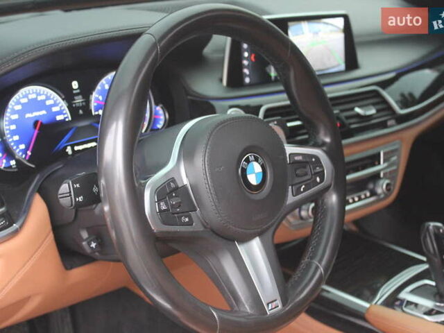 БМВ 7 Серия 2015 в Днепре (Днепропетровске) на Automoto.ua Черный БМВ 7 Серия, объемом двигателя 2.99 л и пробегом 170 тыс. км за 37500 $, фото 31 на Automoto.ua