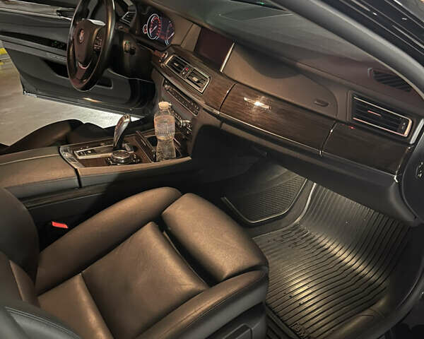 Черный БМВ 7 Серия, объемом двигателя 2.99 л и пробегом 172 тыс. км за 26900 $, фото 7 на Automoto.ua