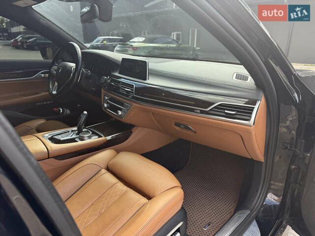 Чорний БМВ 7 Серія, об'ємом двигуна 4.39 л та пробігом 190 тис. км за 25700 $, фото 9 на Automoto.ua