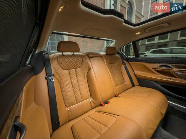 Черный БМВ 7 Серия, объемом двигателя 4.4 л и пробегом 185 тыс. км за 24700 $, фото 58 на Automoto.ua