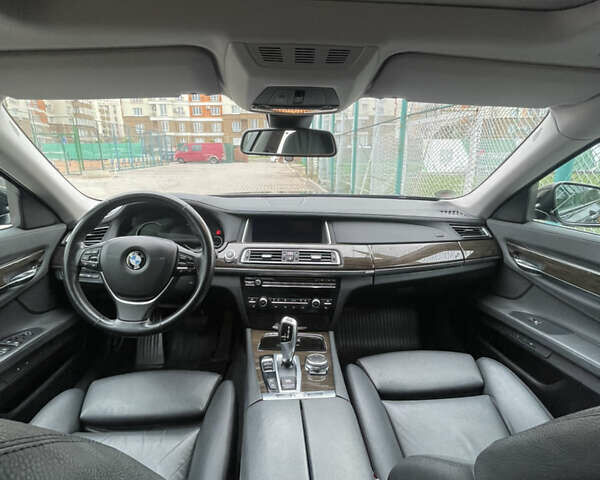 Черный БМВ 7 Серия, объемом двигателя 2.99 л и пробегом 172 тыс. км за 26900 $, фото 4 на Automoto.ua