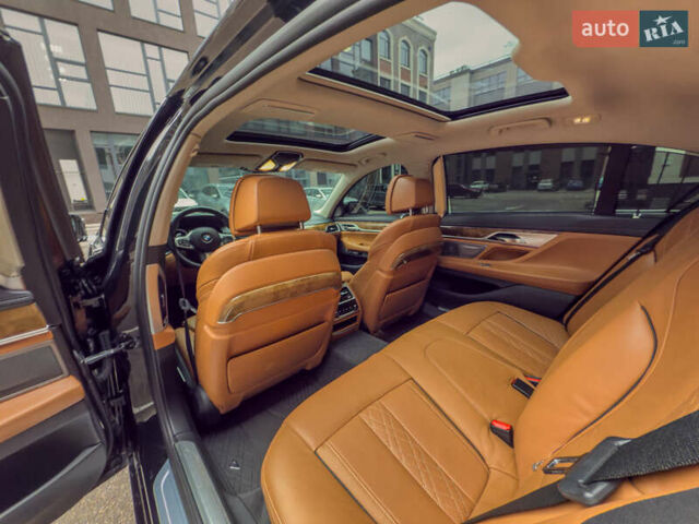 Черный БМВ 7 Серия, объемом двигателя 4.4 л и пробегом 185 тыс. км за 24700 $, фото 52 на Automoto.ua