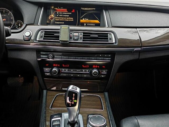 Черный БМВ 7 Серия, объемом двигателя 3 л и пробегом 200 тыс. км за 15500 $, фото 11 на Automoto.ua