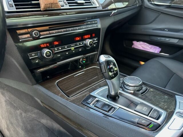 БМВ 7 Серія 2015 у Кропивницькому (Кіровограді) на Automoto.ua Чорний БМВ 7 Серія, об'ємом двигуна 3 л та пробігом 190 тис. км за 22800 $, фото 22 на Automoto.ua