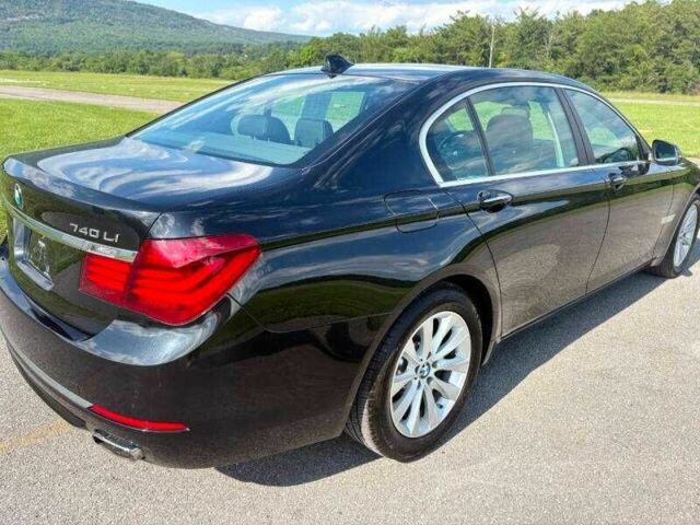 Чорний БМВ 7 Серія, об'ємом двигуна 3 л та пробігом 54 тис. км за 2900 $, фото 2 на Automoto.ua